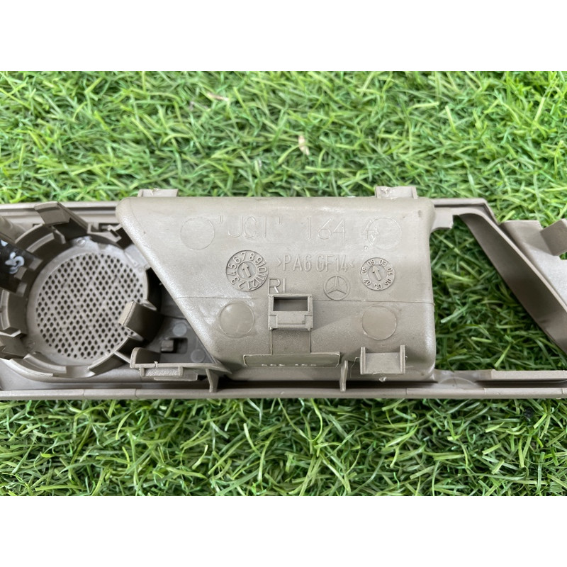 Накладка ручки внутрішньої (салон) Mercedes-Benz GL X164 2012 4.6 A16476603641A28