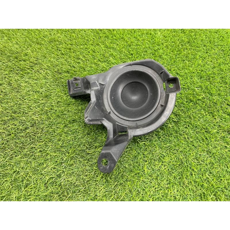 Заглушка противотуманной фары (кузов и элементы) Toyota rav4 XA40 5212742130