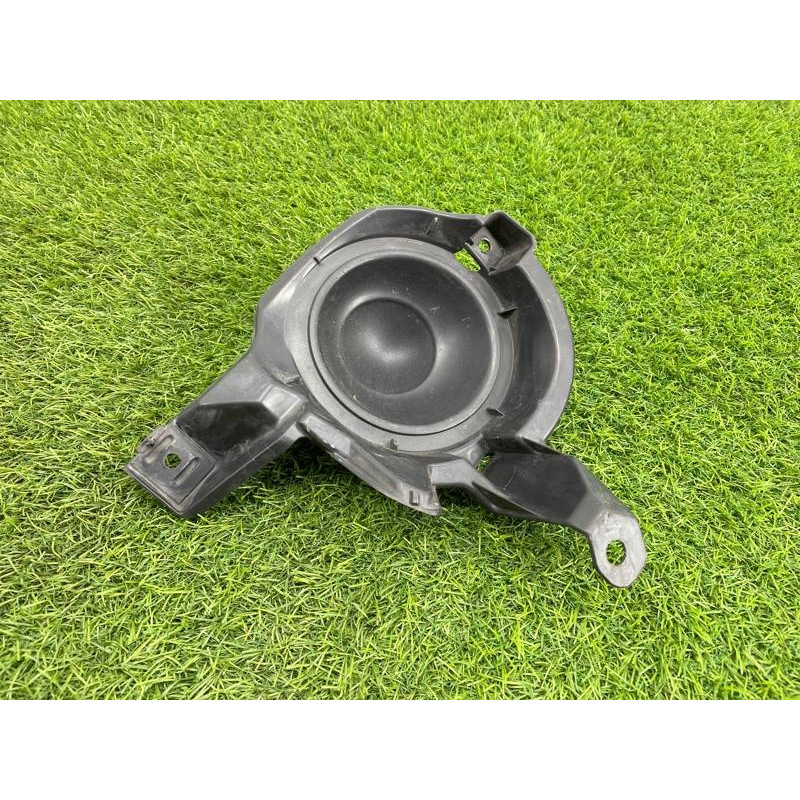 Заглушка противотуманной фары (кузов и элементы) Toyota rav4 XA40 5212742130