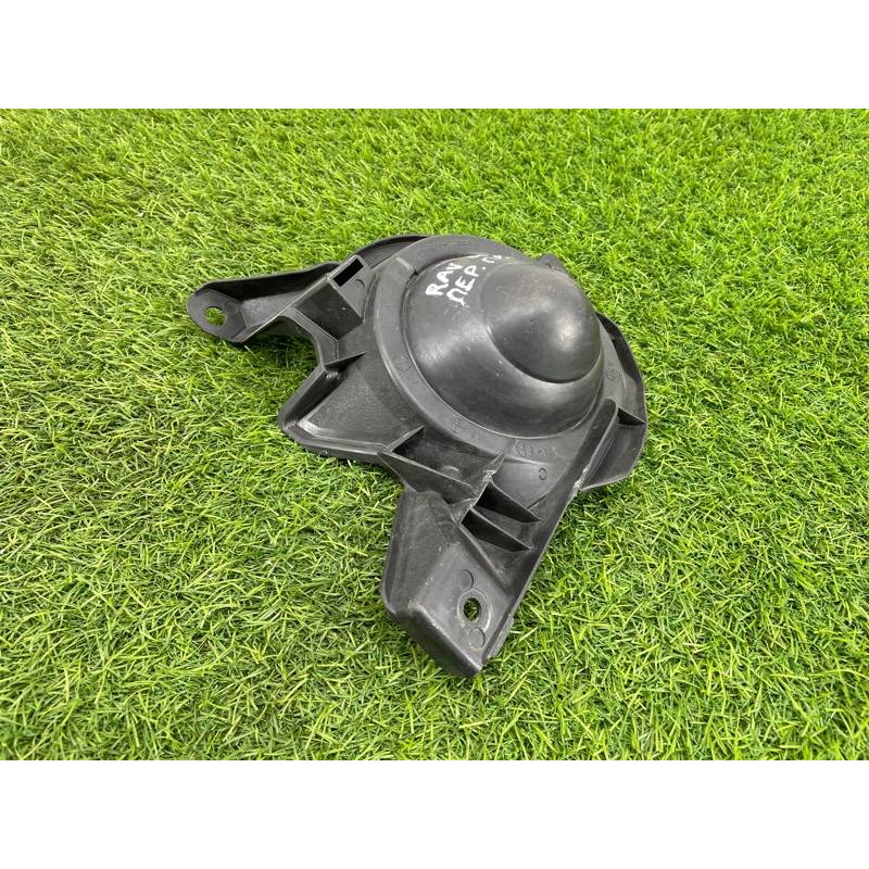 Заглушка противотуманной фары (кузов и элементы) Toyota rav4 XA40 5212742130