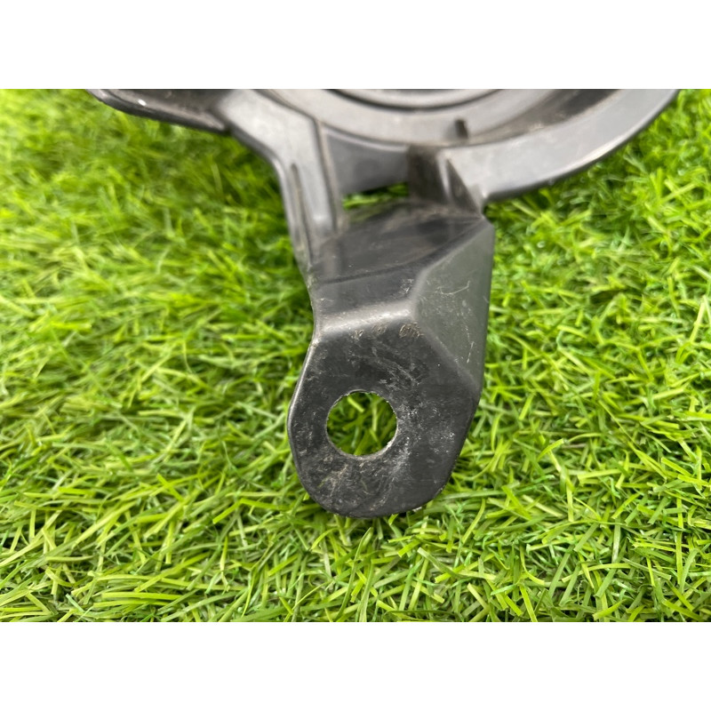 Заглушка противотуманной фары (кузов и элементы) Toyota rav4 XA40 5212742130