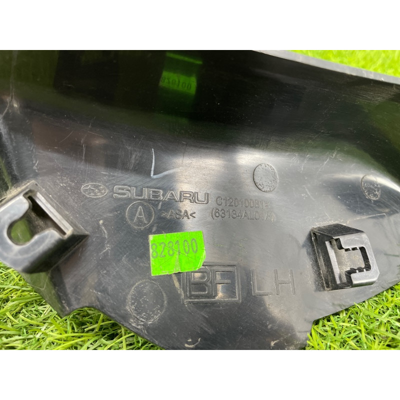 Накладка крышки багажника (кузов и элементы) Subaru OUTBACK B15 63134AL01A