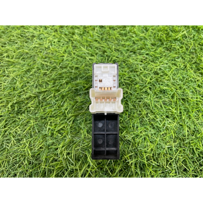 Кнопка стеклоподъемника (электрика / кнопки) Subaru OUTBACK B15 83071AL100