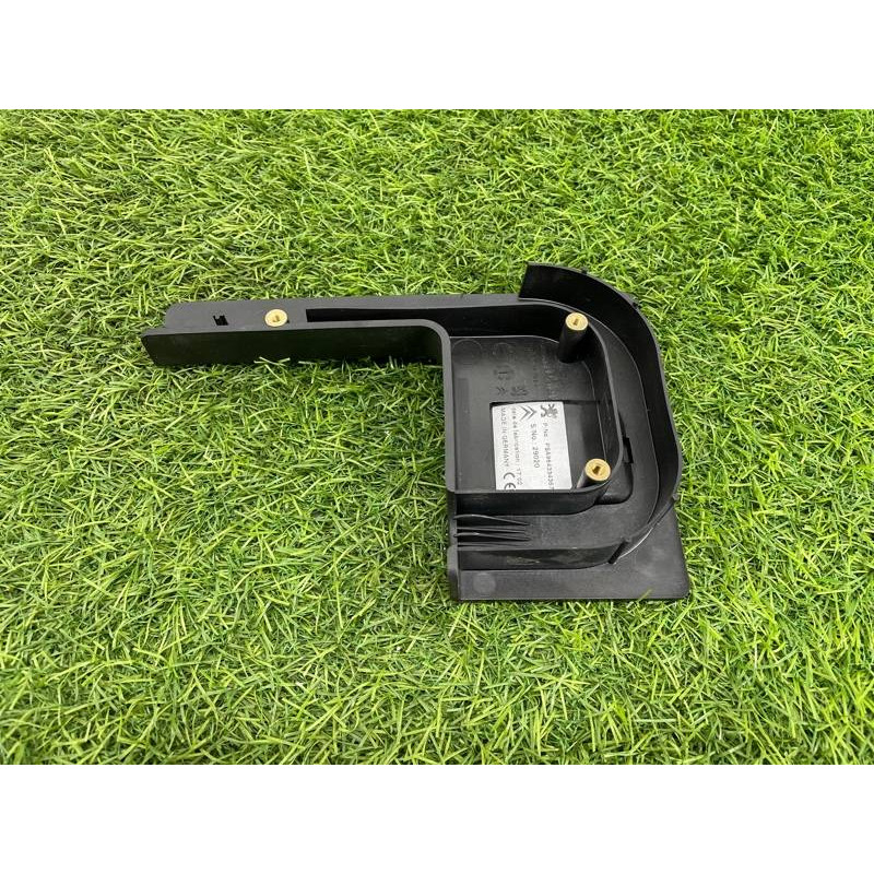 Панель для телефона (салон) PEUGEOT 607 1 2002 3.0i V6 6563L7