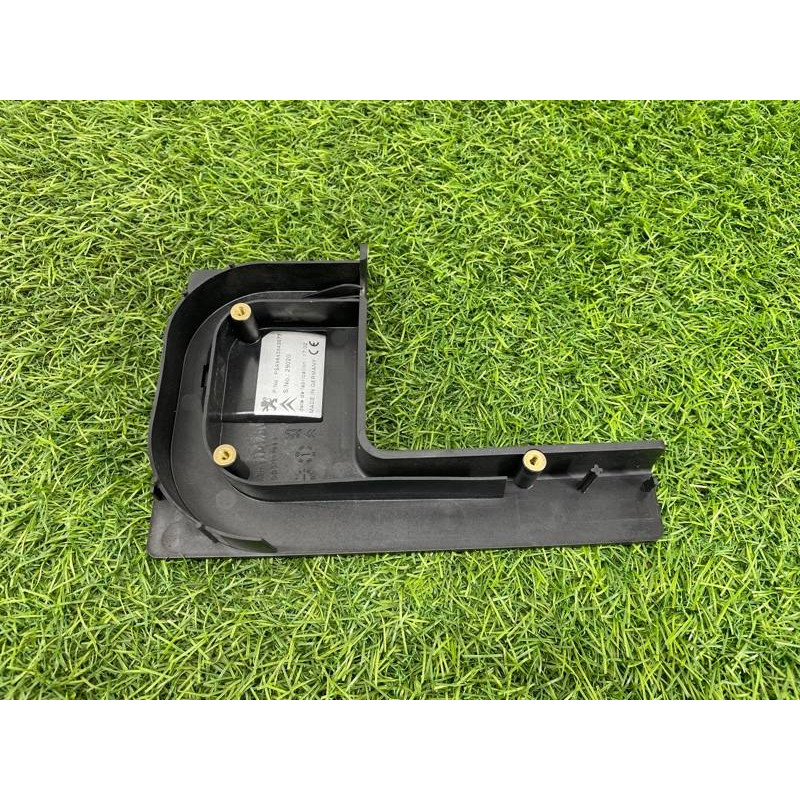 Панель для телефона (салон) PEUGEOT 607 1 2002 3.0i V6 6563L7