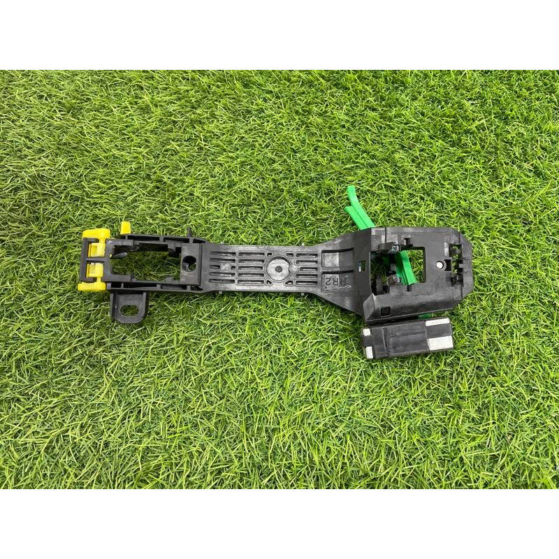 Кронштейн ручки двери (кузов и элементы) Subaru Forester SJ 62142SG000