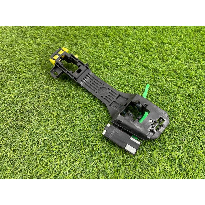 Кронштейн ручки двери (кузов и элементы) Subaru Forester SJ 62142SG000