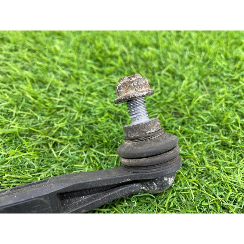 Стійка стабілізатора (підвіска) BMW 3-series F30 2013 N47D20 33506785608