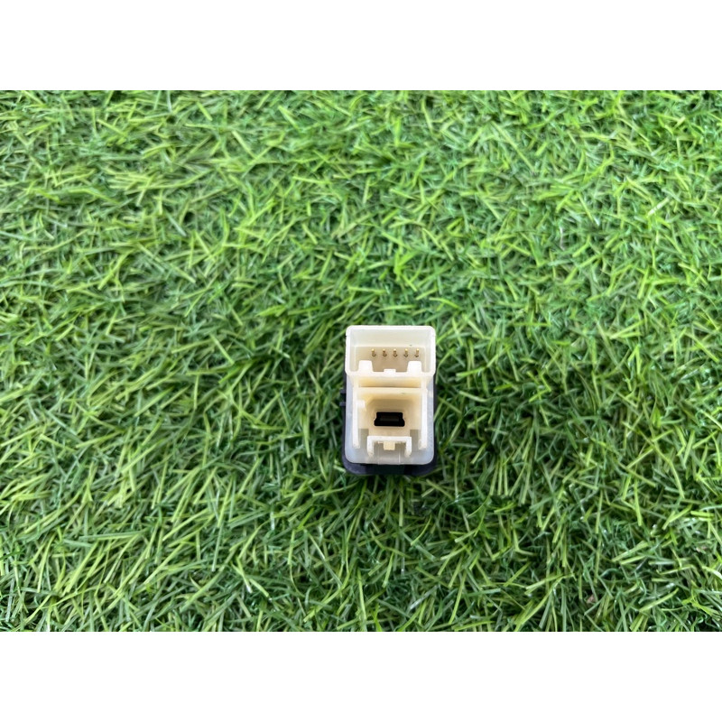 Гнездо USB/AUX (электрика) CHEVROLET Volt 1 2012 1.4 20870101