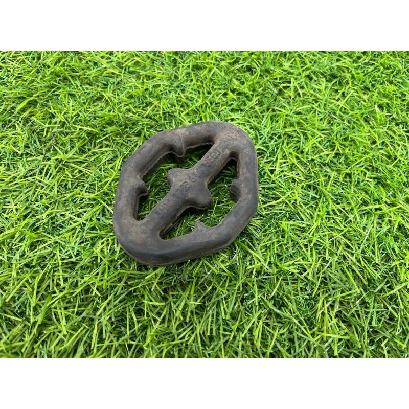 Подушка глушителя (выпускная система) BMW 5-series E34 1993 M50b25 18211723646