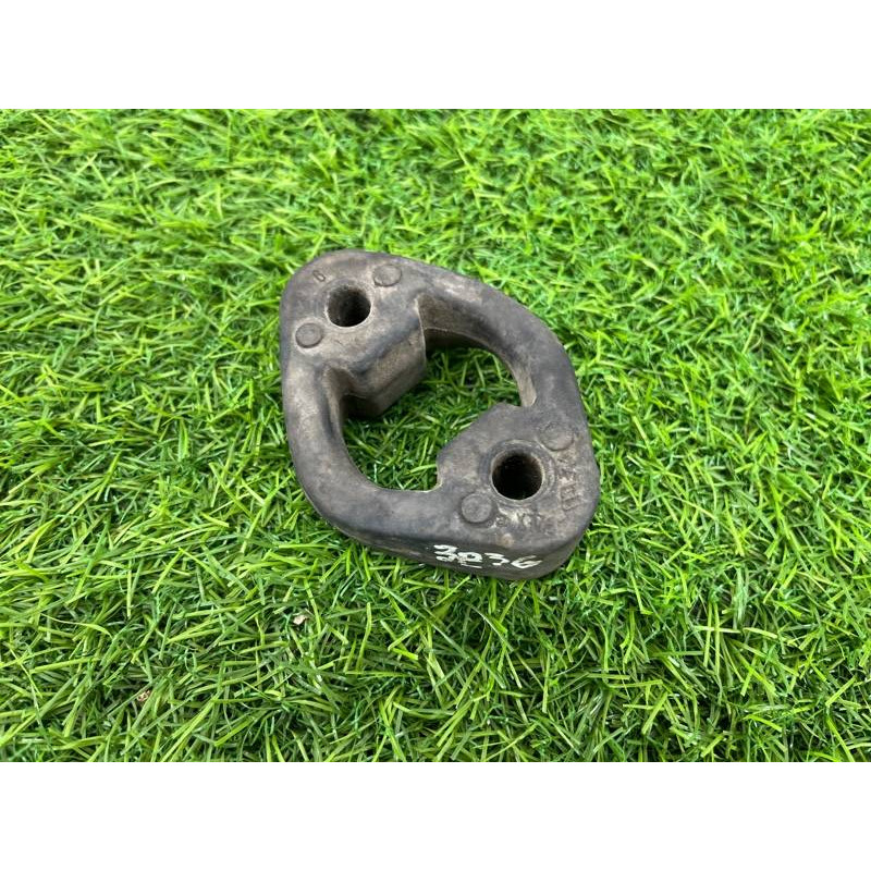 Подушка глушителя (выпускная система) BMW 3-series E36 1996 M43b16 18211247422