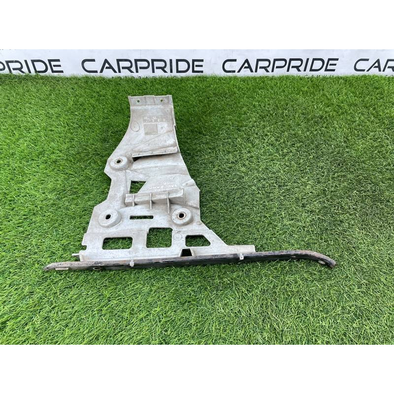 Крепление бампера (кузов и элементы) Mercedes-Benz C-class W203 1.8 M111.951 A2038850214