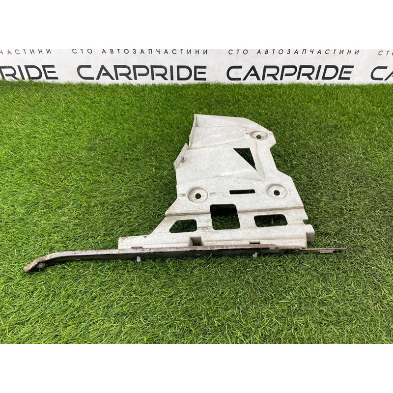 Крепление бампера (кузов и элементы) Mercedes-Benz C-class W203 1.8 M111.951 A2038850214