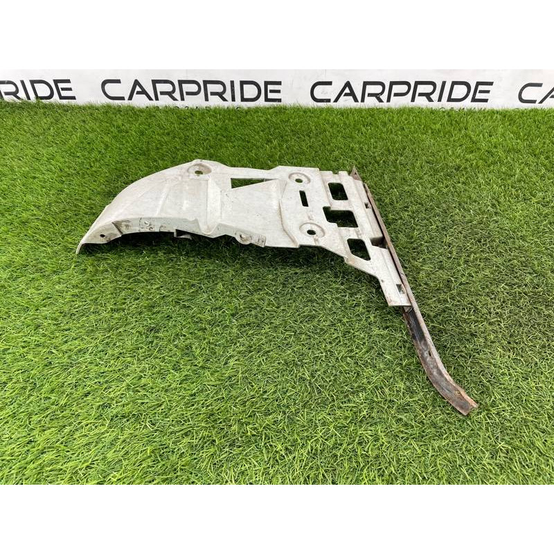 Крепление бампера (кузов и элементы) Mercedes-Benz C-class W203 1.8 M111.951 A2038850214