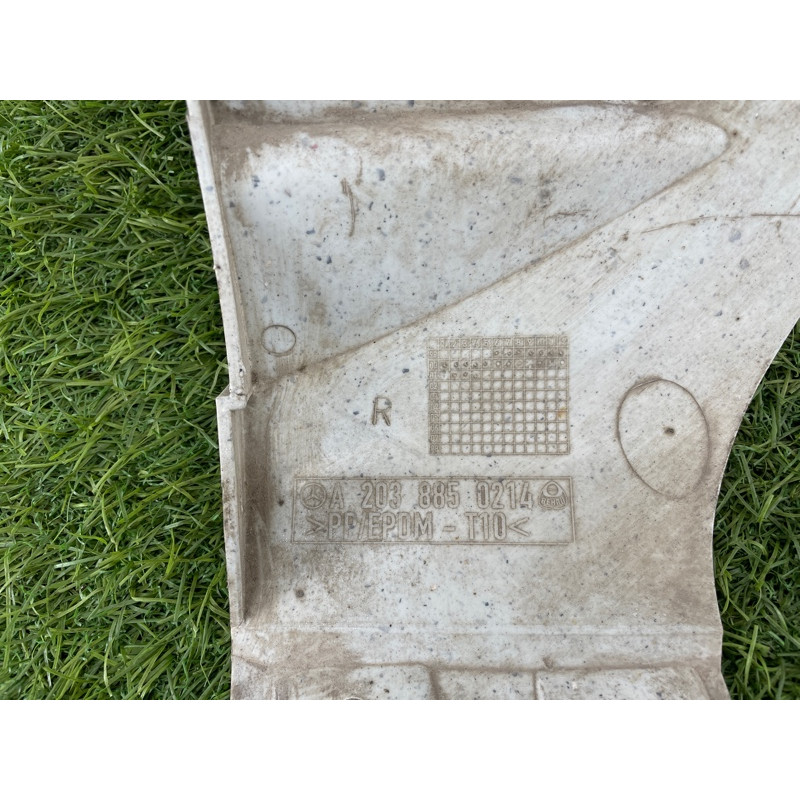 Крепление бампера (кузов и элементы) Mercedes-Benz C-class W203 1.8 M111.951 A2038850214