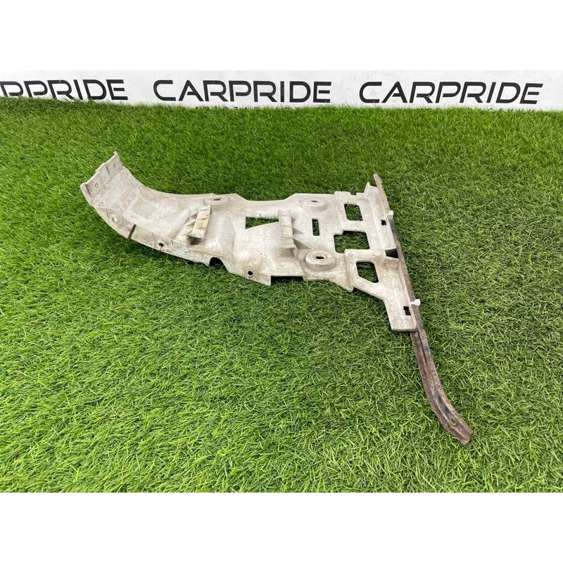 Крепление бампера (кузов и элементы) Mercedes-Benz C-class W203 1.8 M111.951 A2038850114