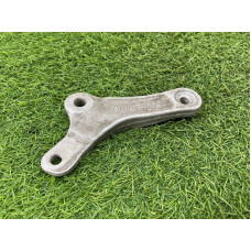 Кронштейн стойки стабилизатора