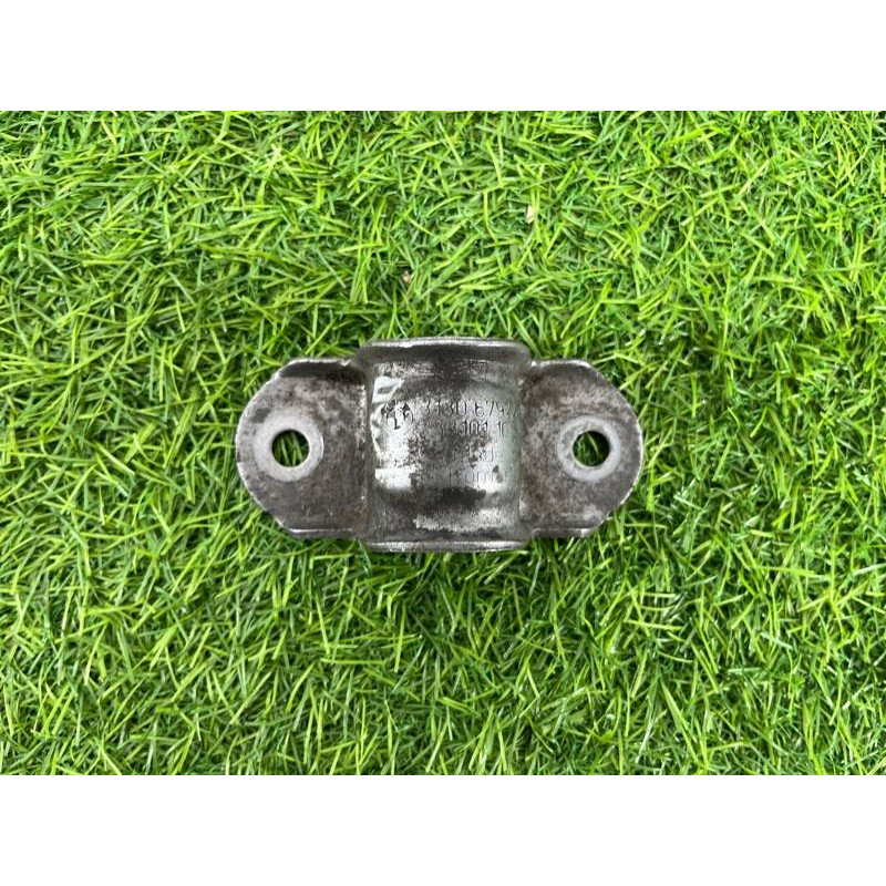 Скоба стабілізатора (підвіска) BMW 3-series F30 2013 N26B20 33356792208