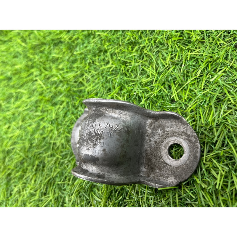 Скоба стабілізатора (підвіска) BMW 3-series F30 2013 N26B20 33356792208