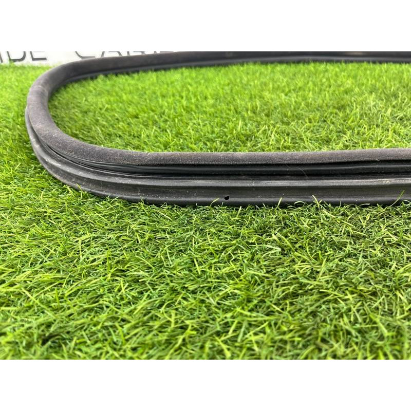 Уплотнитель проема двери (кузов и элементы) LAND ROVER Range Rover P38 1996 4.6 Lucas ALR6285LNF