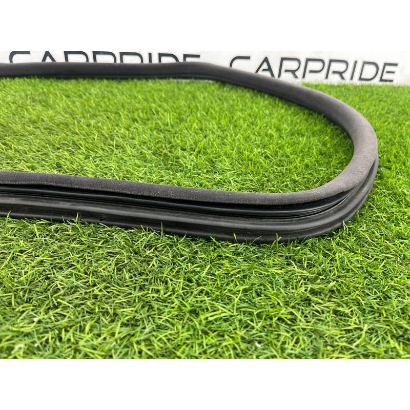 Уплотнитель проема двери (кузов и элементы) LAND ROVER Range Rover P38 1996 4.6 Lucas ALR6285LNF