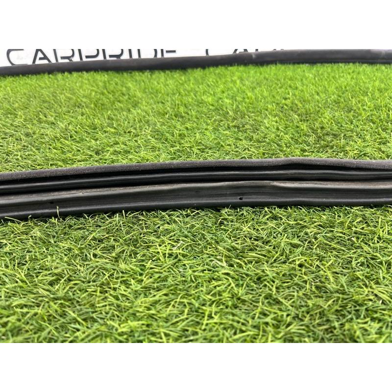 Уплотнитель проема двери (кузов и элементы) LAND ROVER Range Rover P38 1996 4.6 Lucas ALR6285LNF