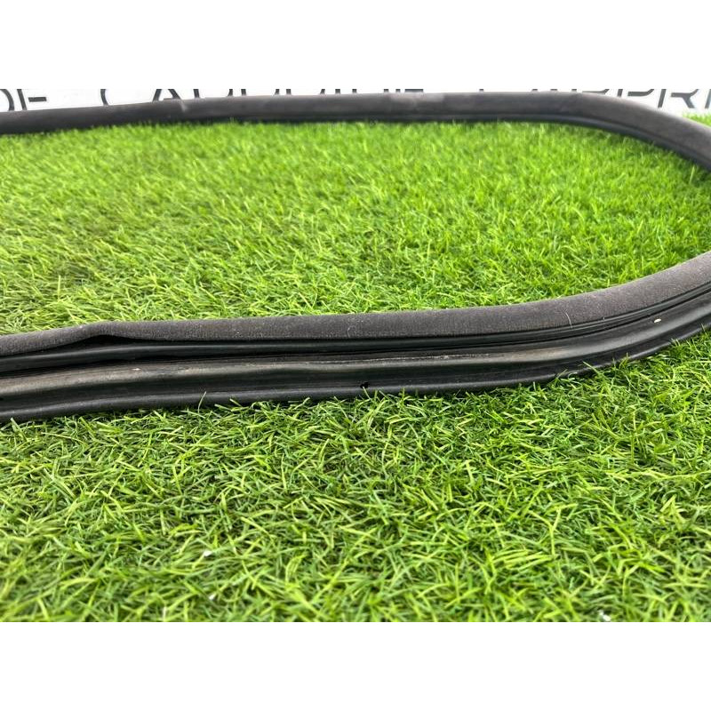 Уплотнитель проема двери (кузов и элементы) LAND ROVER Range Rover P38 1996 4.6 Lucas ALR6285LNF