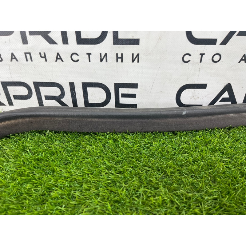 Уплотнитель проема двери (кузов и элементы) LAND ROVER Range Rover P38 1996 4.6 Lucas ALR6282LNF