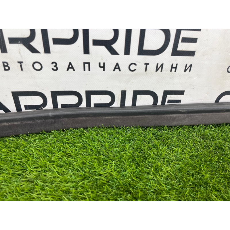 Уплотнитель проема двери (кузов и элементы) LAND ROVER Range Rover P38 1996 4.6 Lucas ALR6282LNF