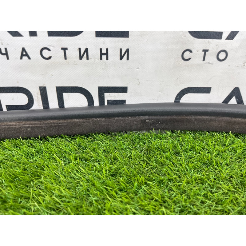 Уплотнитель проема двери (кузов и элементы) LAND ROVER Range Rover P38 1996 4.6 Lucas ALR6282LNF