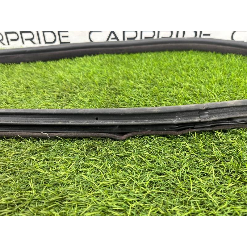 Уплотнитель проема двери (кузов и элементы) LAND ROVER Range Rover P38 1996 4.6 Lucas ALR6282LNF