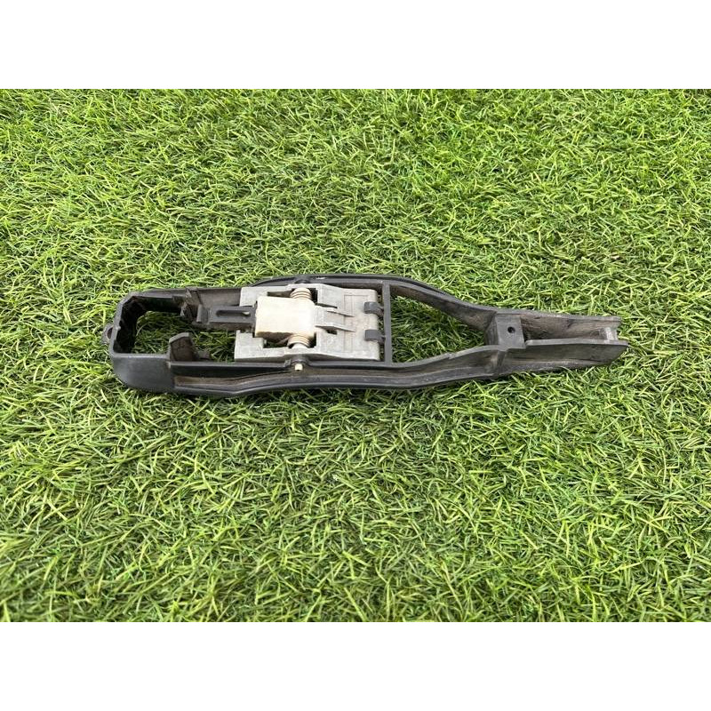 Кронштейн ручки двери (кузов и элементы) BMW 3-series E46 51218216122