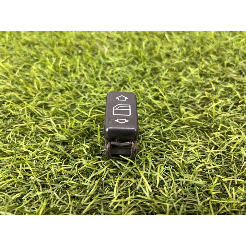 Кнопка стеклоподъемника (электрика / кнопки) Mercedes-Benz E-class W124 1990 3.2 A1248209310