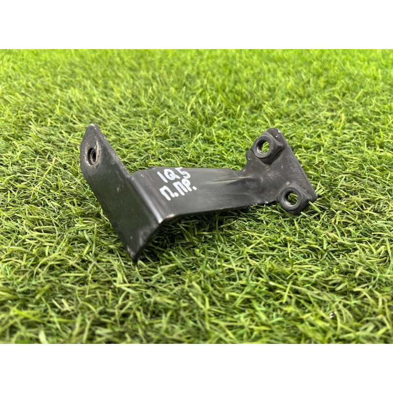 Крепление бампера (кузов и элементы) Audi Q5 8R 2012 3.2 CALB 8r0807334