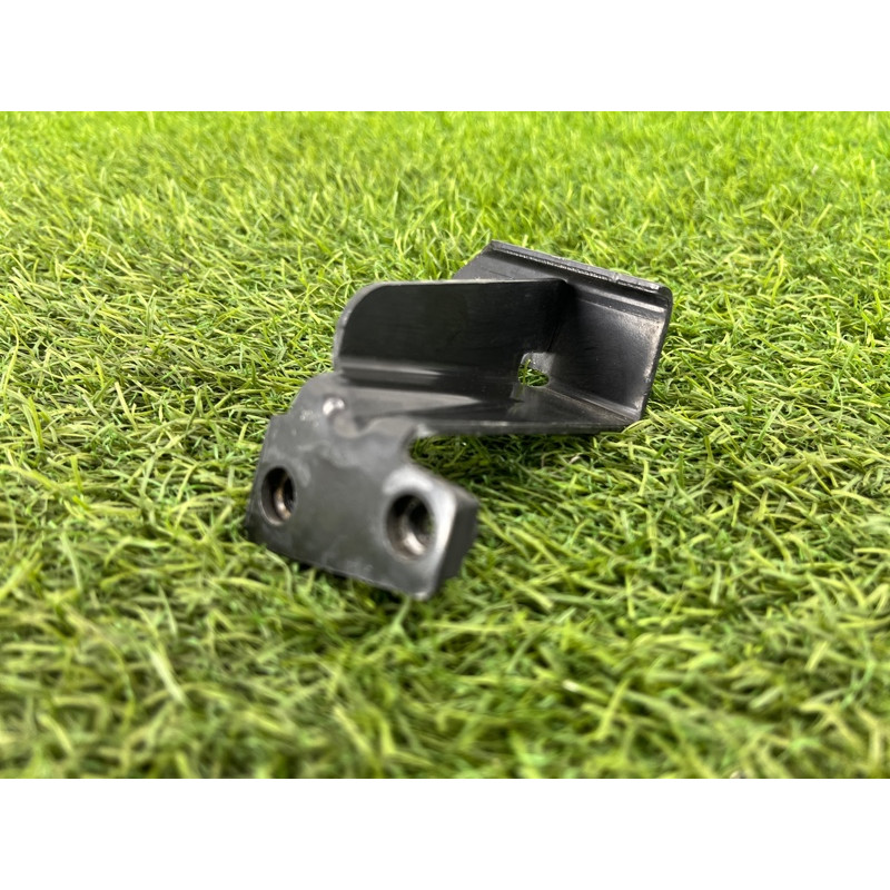 Крепление бампера (кузов и элементы) Audi Q5 8R 2012 3.2 CALB 8r0807334