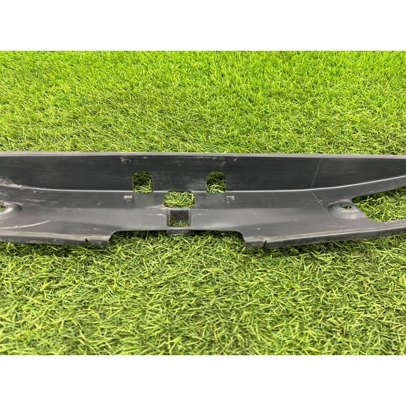 Воздуховод радиатора (кузов и элементы) AUDI A8 D4 2011 4,2 4H0121333A