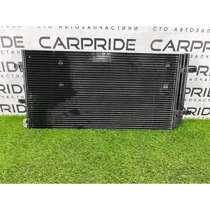 Радиатор кондиционера (отопление и кондиционирование) Audi Q5 8R 2012 3.2 CALB 8K0260403AF