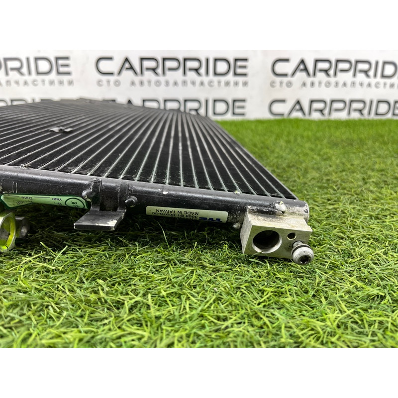 Радиатор кондиционера (отопление и кондиционирование) Audi Q5 8R 2012 3.2 CALB 8K0260403AF