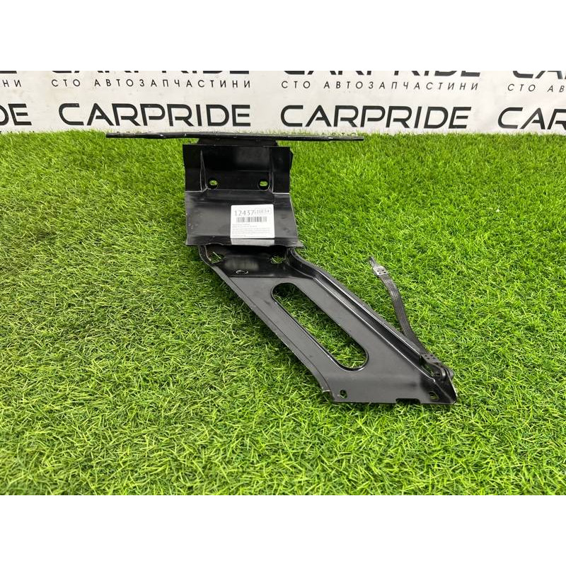 Кронштейн бардачка (салон) BMW 5-series E34 51161944565