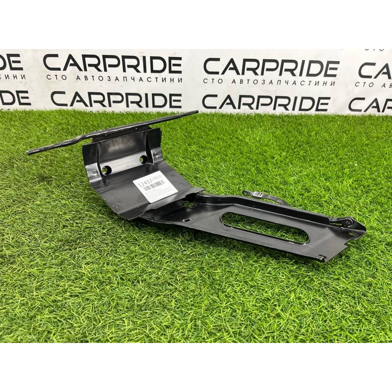 Кронштейн бардачка (салон) BMW 5-series E34 51161944565