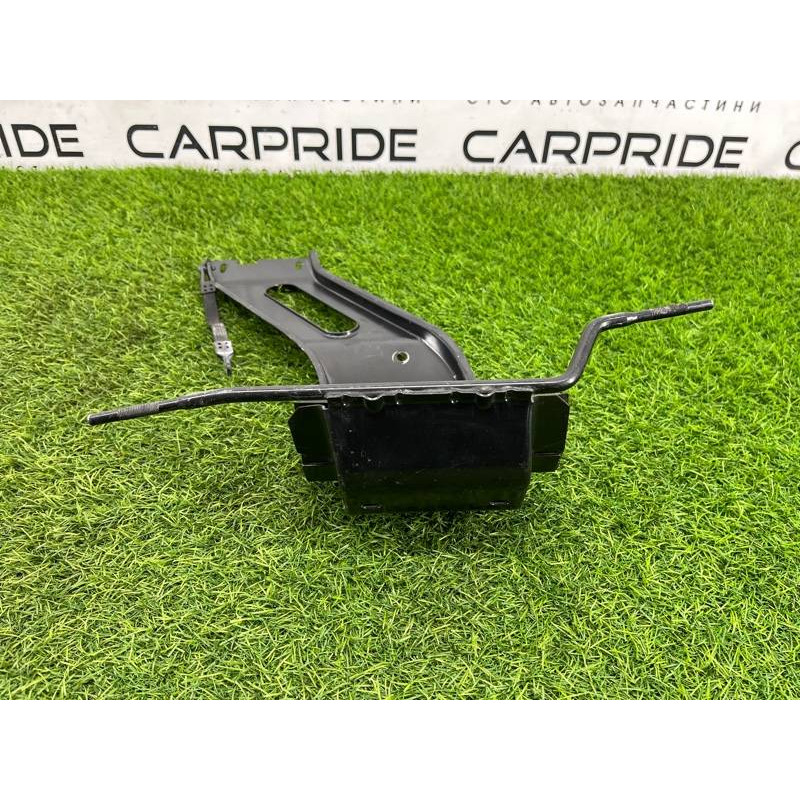 Кронштейн бардачка (салон) BMW 5-series E34 51161944565