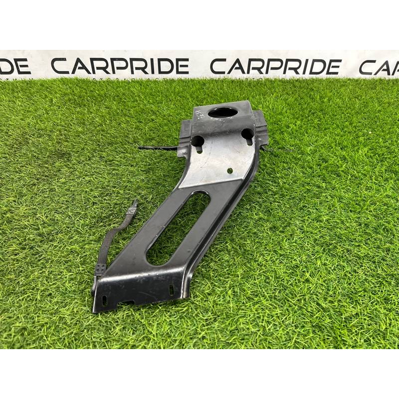 Кронштейн бардачка (салон) BMW 5-series E34 51161944565