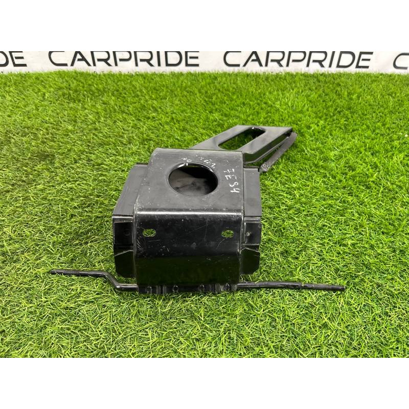 Кронштейн бардачка (салон) BMW 5-series E34 51161944565