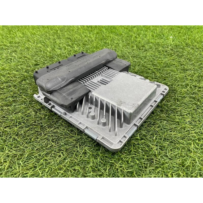 Блок управления двигателем (электрика / блок управления) Audi Q5 8R 2012 3.2 CALB 8R0907559G