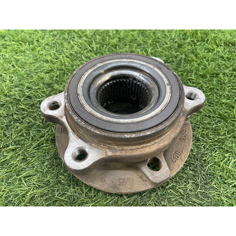 Ступица (подвеска) Audi Q5 8R 2012 3.2 CALB 4H0498625