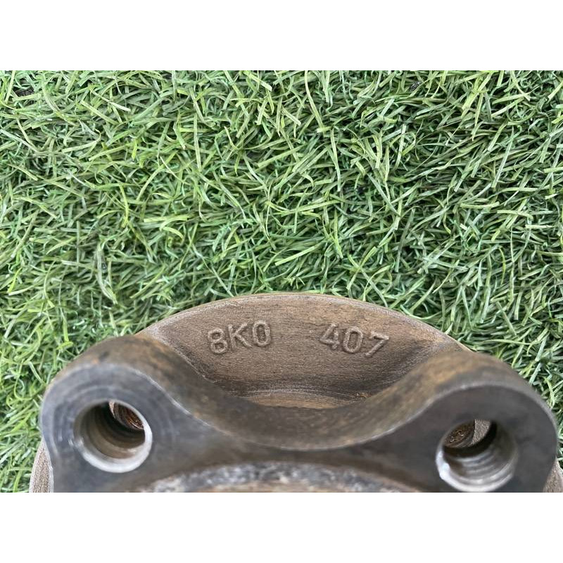 Ступица (подвеска) Audi Q5 8R 2012 3.2 CALB 4H0498625