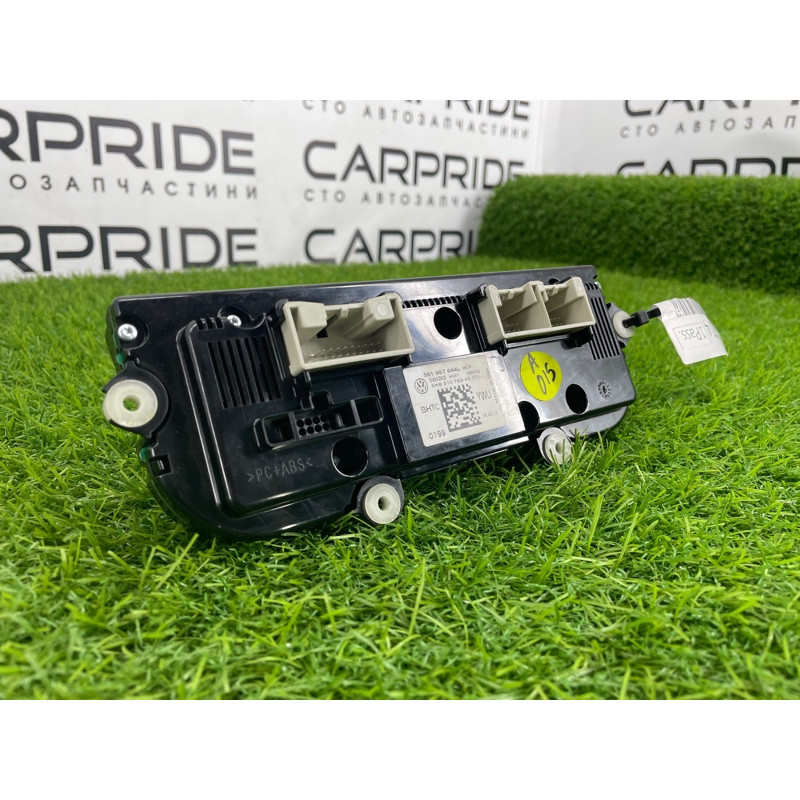 Блок управления климат-контролем (электрика / блок управления) Volkswagen Passat B7 2013 2.5 561907044l