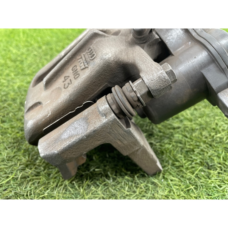 Суппорт тормозной (тормозная система) AUDI A8 D4 2011 4,2 4H0615403A