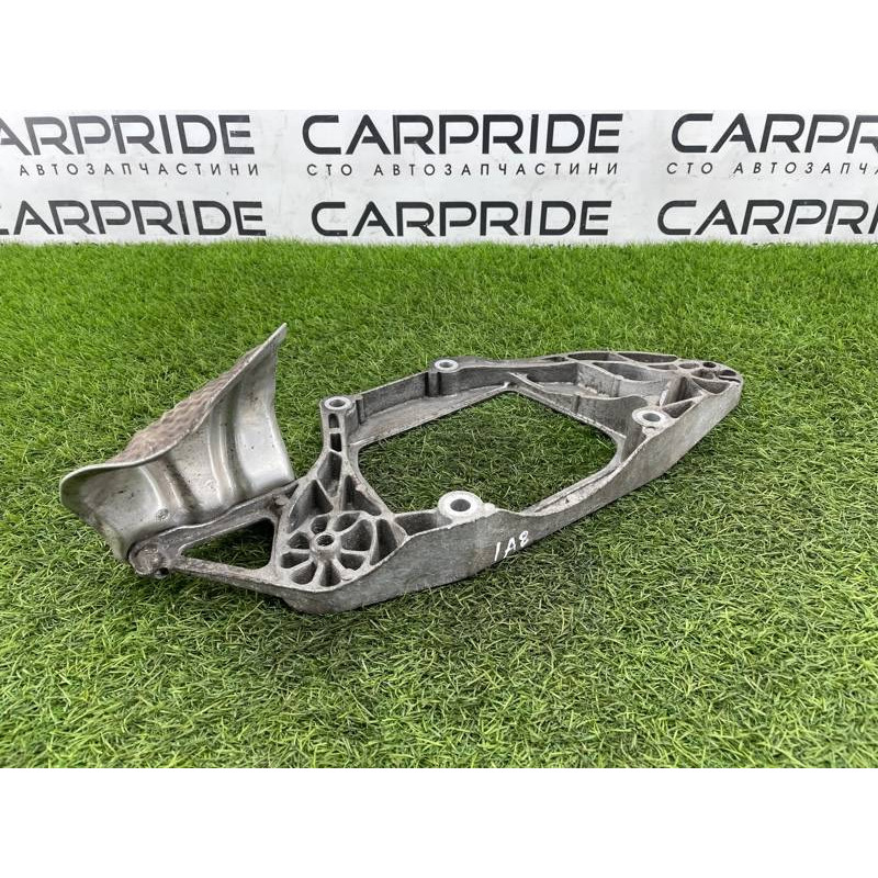 Кронштейн редуктора (трансмиссия) AUDI A8 D4 2011 4,2 8K0599287G