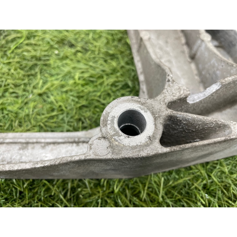 Кронштейн редуктора (трансмиссия) AUDI A8 D4 2011 4,2 8K0599287G